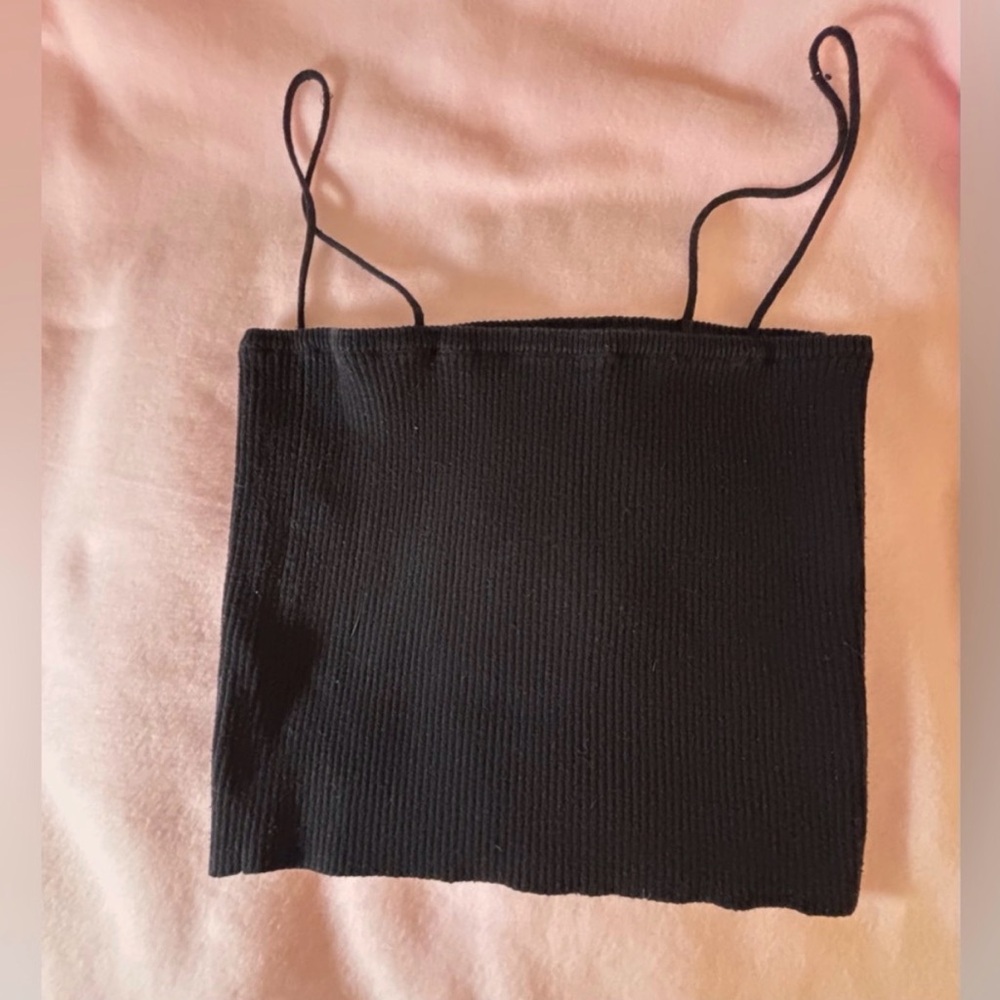 Brandie Melville Black Ribbed Women's Cropped Camisole